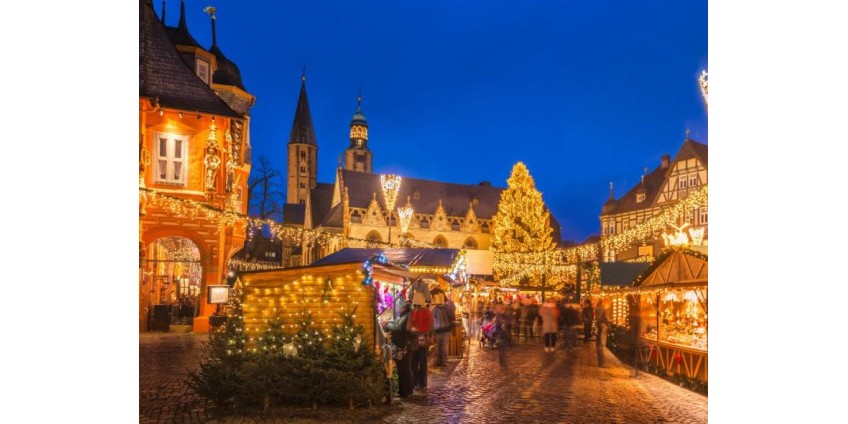 Umweltschützer in Deutschland mahnten, auf die Beleuchtung zu Weihnachten zu verzichten, um Energie zu sparen